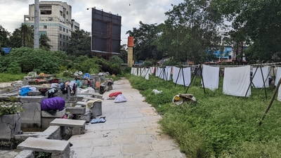 Dhobi ghat at Cantonment in Pune. (Shankar Narayan/HT PHOTO)
