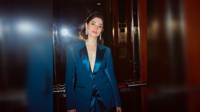 Tamannaah Bhatia teamed her boss lady look with statement diamond jewellery by Vandals and KAJ Fine Jewellery. (Instagram/@tamannaahspeaks) Tamannaah Bhatia teamed her boss lady look with statement diamond jewellery by Vandals and KAJ Fine Jewellery. (Instagram/@tamannaahspeaks)