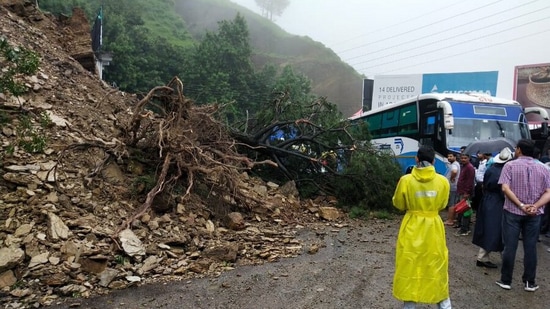 National Highway 5 closed at Kandaghat in Solan district in Himachal Pradesh due to a landslide amid torrential rains.(ANI)