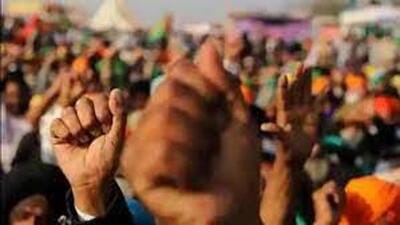 The demonstrators who took out a protest march in Karnal on Sunday included officials of different employee unions, including the public health department, education department, PWD, mandi labourers, and workers from rice mills and brick kilns, and they were demanding a hike in their wages. (HT Photo/ Representational image)