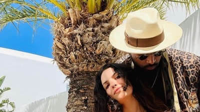 Hardik Pandya and Natasa Stankovic met at a nightclub, years before tying the knot. In an interview with Harsha Bhogle, Hardik recalled their meeting and said, “I got her by talking. She saw someone in a hat at a place where I met her, wearing a hat, a chain, a watch, at 1 am. So she thought he is ‘alag prakaar ka aadmi aaya’ (different kind of person came).” Hardik Pandya and Natasa Stankovic met at a nightclub, years before tying the knot. In an interview with Harsha Bhogle, Hardik recalled their meeting and said, “I got her by talking. She saw someone in a hat at a place where I met her, wearing a hat, a chain, a watch, at 1 am. So she thought he is ‘alag prakaar ka aadmi aaya’ (different kind of person came).”