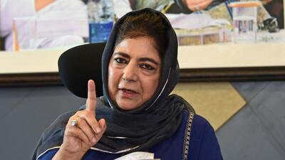 Former J&K chief minister Mehbooba Mufti said that she was put under house arrest to stop her from visiting the family of Sunil Kumar, a Kashmiri Pandit who was killed in a militant attack in Shopian on August 16. (HT File Photo) Former J&K chief minister Mehbooba Mufti said that she was put under house arrest to stop her from visiting the family of Sunil Kumar, a Kashmiri Pandit who was killed in a militant attack in Shopian on August 16. (HT File Photo)