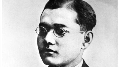 Bose had been a rising star of Indian nationalist movement ever since, inspired by the Mahatma, he joined the Non-Cooperation movement. (HT Archive) Bose had been a rising star of Indian nationalist movement ever since, inspired by the Mahatma, he joined the Non-Cooperation movement. (HT Archive)