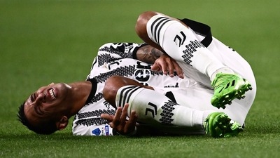 Angel Di Maria reacts after being tackled during the Serie A match between Juventus and Sassuolo. (AFP) Angel Di Maria reacts after being tackled during the Serie A match between Juventus and Sassuolo. (AFP)