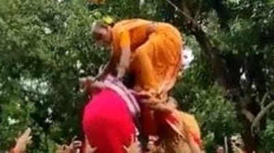 Shiv Sena MP Priyanka Chaturvedi shared a clip of a Dahi Handi event showing an all-women pyramid.&nbsp; ((Twitter) )