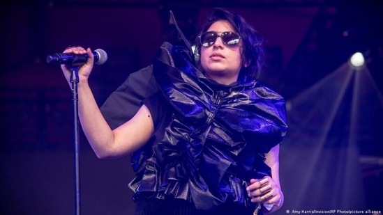 Arooj Aftab performing at the Coachella Valley Music and Arts Festival in California this year(Amy Harris/Invision/AP Photo/picture alliance )