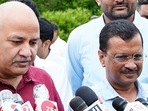 Delhi chief minister Arvind Kejriwal and deputy CM Manish Sisodia interact with media upon their arrival in Ahmedabad.(PTI) Delhi chief minister Arvind Kejriwal and deputy CM Manish Sisodia interact with media upon their arrival in Ahmedabad.(PTI)