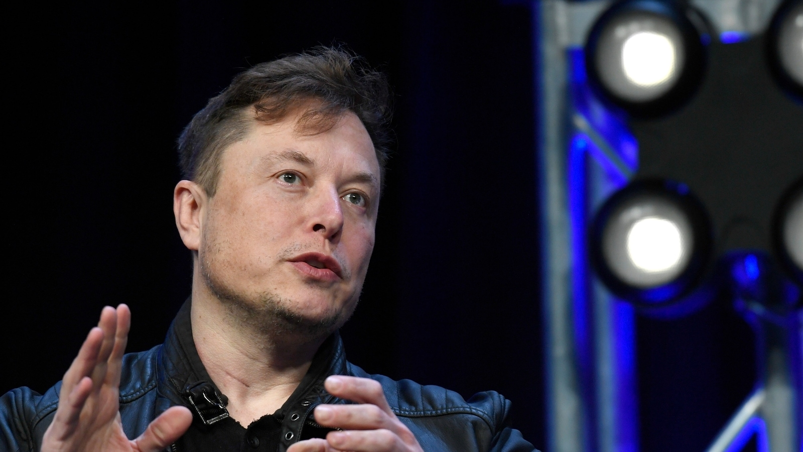 Elon Musk Subpoenas Former Twitter Ceo And Friend Jack Dorsey World News Hindustan Times