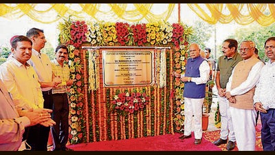 Chandigarh administrator Banwarilal Purohit laying the foundation stone for the group home for mentally challenged.