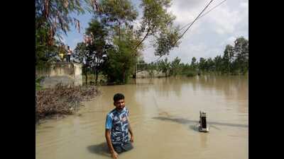 Flood water in Jaleelpur village in Bijnor. (HT)