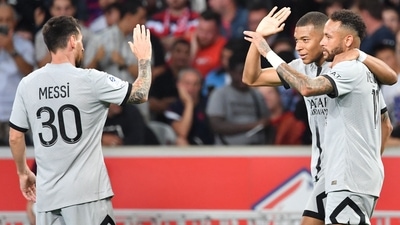 Kylian Mbappe celebrates with Neymar and Lionel Messi after scoring during the Ligue 1 match between Lille OSC and Paris-Saint Germain. (AFP) Kylian Mbappe celebrates with Neymar and Lionel Messi after scoring during the Ligue 1 match between Lille OSC and Paris-Saint Germain. (AFP)