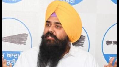 The Aam Aadmi Party (AAP) on Monday accused the Punjab Congress of attempts to shield its “venal leaders”, claiming that such persons cannot evade the ongoing investigations being carried out by the Bhagwant Mann government.