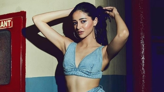 Liger actor Ananya Panday says 'Aag hai andar' as she drops stunning pics in denim bralette and flared jeans&nbsp;(Instagram)