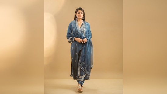 Mrunal Thakur shared a string of images on her Instagram handle and captioned her post Hello. She was styled by Archa Mehta, Ruchi Munoth and Niharika Varma.(Instagram/@mrunalthakur)