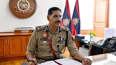 Former ITBP DG Sanjay Arora taking charge as commissioner of the Delhi Police at the police headquarters. (ANI) Former ITBP DG Sanjay Arora taking charge as commissioner of the Delhi Police at the police headquarters. (ANI)