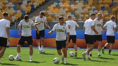 Shakhtar Donetsk's players train at the NSC Olimpiyskiy stadium before the first match of the Ukrainian Premier League. (REUTERS)