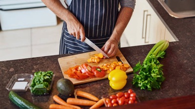 6 genius food hacks to help you save money and reduce food wastage (istockphoto) 6 genius food hacks to help you save money and reduce food wastage (istockphoto)