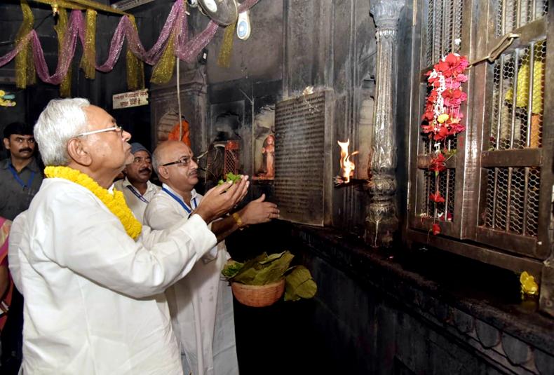Bihar chief minister Nitish Kumar at Vishnupad Temple in Gaya on Monday. (ANI) Bihar chief minister Nitish Kumar at Vishnupad Temple in Gaya on Monday. (ANI)