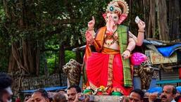 महत्वपूर्ण विसर्जन स्थलों पर पांच ट्रैफिक पुलिस कंट्रोल रूम बनाए जाएंगे। (फ़ाइल छवि) महत्वपूर्ण विसर्जन स्थलों पर पांच ट्रैफिक पुलिस कंट्रोल रूम बनाए जाएंगे। (फ़ाइल छवि)