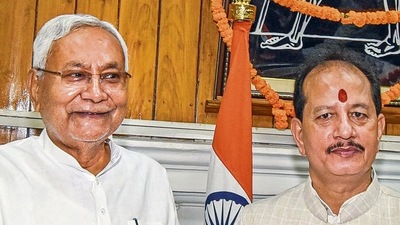 At least 50 legislators of the Grand Alliance shot off a no-confidence notice on speaker Vijay Kumar Sinha soon after Nitish Kumar stepped down as the chief minister of the NDA government on August 9. (PTI) At least 50 legislators of the Grand Alliance shot off a no-confidence notice on speaker Vijay Kumar Sinha soon after Nitish Kumar stepped down as the chief minister of the NDA government on August 9. (PTI)