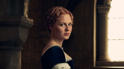 Alicia von Rittberg as a young Queen Elizabeth I in Becoming Elizabeth. Alicia von Rittberg as a young Queen Elizabeth I in Becoming Elizabeth.