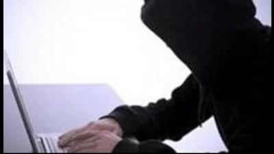 A Kalamboli resident was duped of ₹20K while booking rooms in Shirdi online. (HT FILE PHOTO) A Kalamboli resident was duped of ₹20K while booking rooms in Shirdi online. (HT FILE PHOTO)