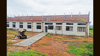 Parts of Sagar College of Nursing, located in Lidhora Hat village, which started five years ago, are still under construction and the campus appears deserted. Records show that it has 60 nursing students as well as a hospital within its campus. (HT Photo) Parts of Sagar College of Nursing, located in Lidhora Hat village, which started five years ago, are still under construction and the campus appears deserted. Records show that it has 60 nursing students as well as a hospital within its campus. (HT Photo)