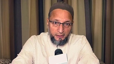 All India Majlis-E-Ittehadul Muslimeen (AIMIM) chief Asaduddin Owaisi. All India Majlis-E-Ittehadul Muslimeen (AIMIM) chief Asaduddin Owaisi.