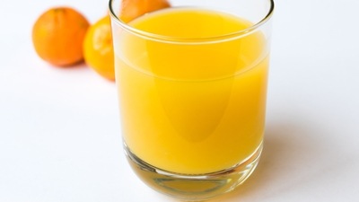 Orange juice: This citric food is packed in vitamin C which may help cure mouth ulcers. Drinking two glasses of freshly squeezed orange juice every day. Several studies suggest that a lack of vitamin C can lead to mouth ulcers. (Unsplash) Orange juice: This citric food is packed in vitamin C which may help cure mouth ulcers. Drinking two glasses of freshly squeezed orange juice every day. Several studies suggest that a lack of vitamin C can lead to mouth ulcers. (Unsplash)