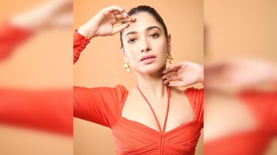 Tamannaah Bhatia's outfit is from the clothing line SELF-PORTRAIT and is worth £350 ( <span class='webrupee'>₹</span>32,929). (Instagram/@tamannaahspeaks)