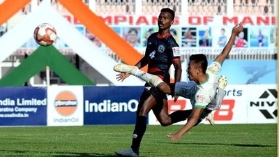Players in action during Neroca FC vs Army Red at the Durand Cup (Twitter/thedurandcup)