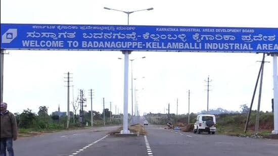 Twenty-five years after Chamarajanagar district was carved out of Mysuru (then Mysore), the district is still counted among the most backward in Karnataka as few things have changed despite the growth seen by some of its neighbouring districts in the state. (HT)