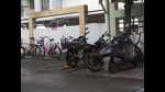 Housing societies in Ravet, Wakad are using a system of jammers and fines to prevent haphazard parking inside the society premises (HT PHOTO) Housing societies in Ravet, Wakad are using a system of jammers and fines to prevent haphazard parking inside the society premises (HT PHOTO)