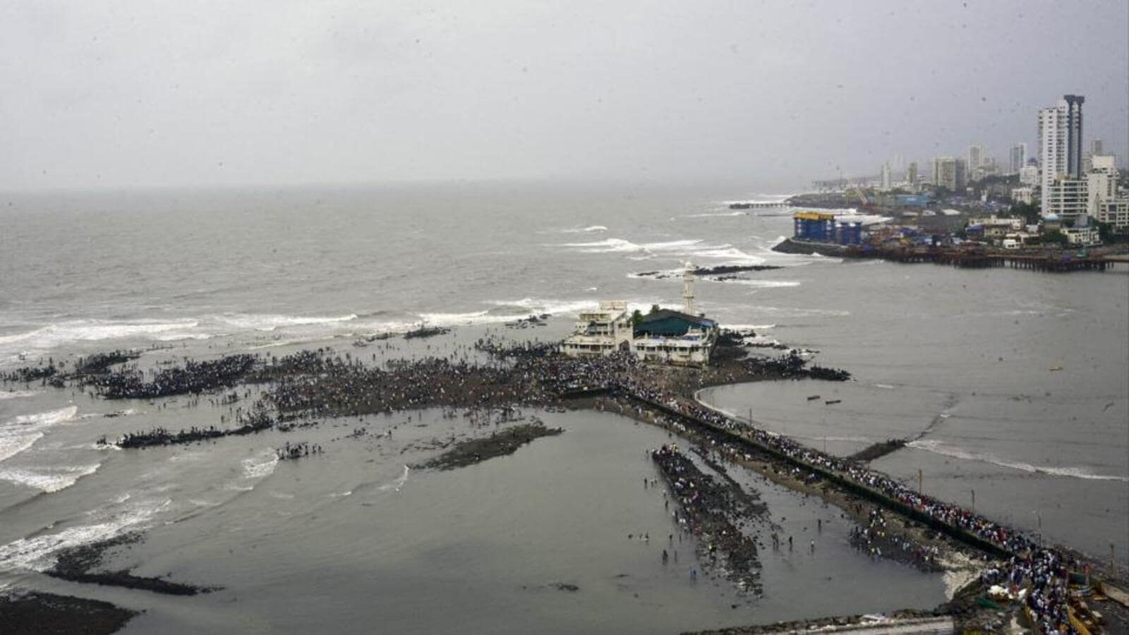 NGT Quashes Petition Challenging Green Clearance For Bandra-Versova Sea ...