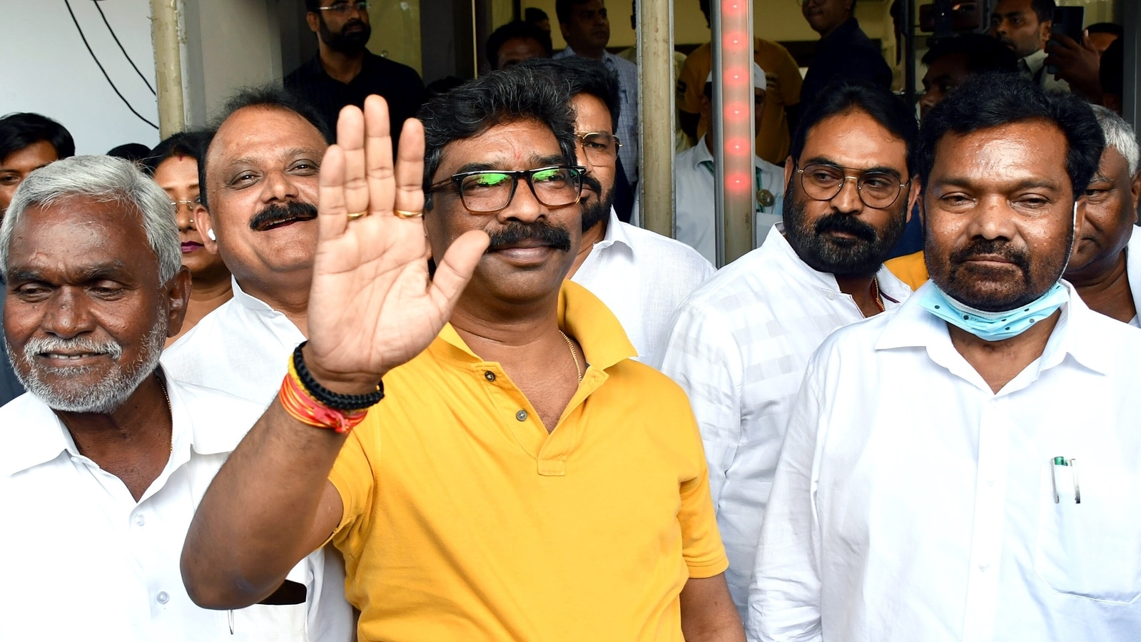 Jharkhand CM Hemant Soren In Survival Battle As EC Report Goes To Guv ...