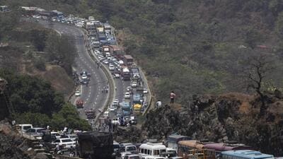 A two-hour traffic block will be enforced on a part of Pune-Mumbai Expressway between noon and 2pm on Friday for infrastructure works, a Maharashtra State Road Development Corporation official said. (HT FILE PHOTO) A two-hour traffic block will be enforced on a part of Pune-Mumbai Expressway between noon and 2pm on Friday for infrastructure works, a Maharashtra State Road Development Corporation official said. (HT FILE PHOTO)