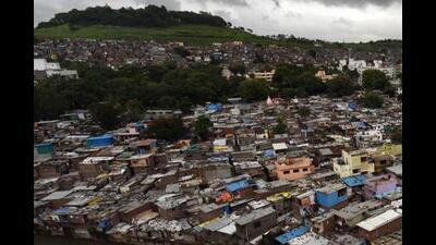 Political leaders working in the slums are now demanding that all such commercial establishments, except grocery and other essential commodities’ shops, be charged property tax by the civic body. (Pratham Gokhale/HT PHOTO) Political leaders working in the slums are now demanding that all such commercial establishments, except grocery and other essential commodities’ shops, be charged property tax by the civic body. (Pratham Gokhale/HT PHOTO)