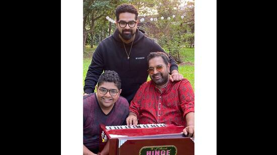 (L to R): Shivam, Siddharth and Shankar Mahadevan