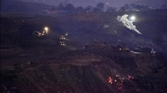 A functional coal mine in eastern India. (HT File Photo)