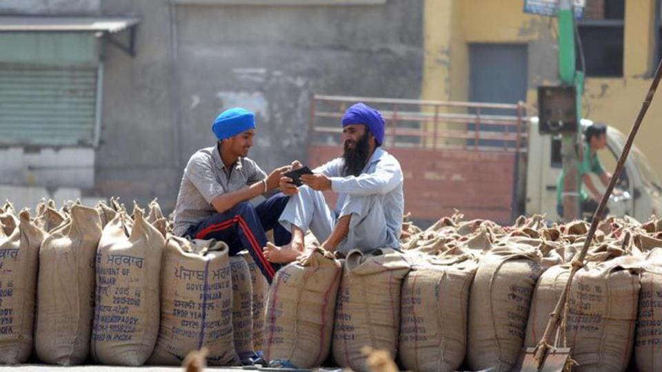 While the State has banned the export of some varieties of rice to pre-empt domestic shortages, it remains to be seen what the response to its rice procurement drive will be. While the State has banned the export of some varieties of rice to pre-empt domestic shortages, it remains to be seen what the response to its rice procurement drive will be. 