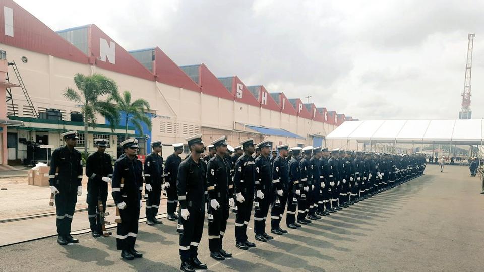 Guard of honour rehearsal for PM Narendra Modi ahead of his arrival in Kochi on Sept 2 to commission Vikrant into the navy (HT Photo/Rahul Singh)