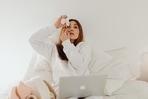 Check out these easy eye care tips to keep your eyes healthy as you age (Karolina Grabowska) Check out these easy eye care tips to keep your eyes healthy as you age (Karolina Grabowska)