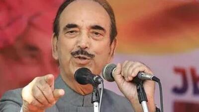 In his resignation letter, Azad praised Sonia Gandhi but fired salvoes at Rahul. (File image) In his resignation letter, Azad praised Sonia Gandhi but fired salvoes at Rahul. (File image)
