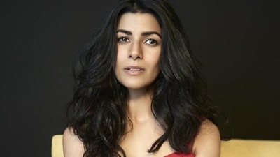 Actor Nimrat Kaur reports about Delta Airlines.