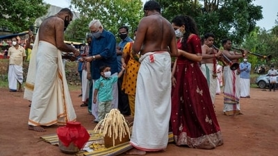 Atham (Day 1): The festival of Onam begins with Atham. On this day, a grand procession Athachamayam is led from Vamanamoorthy Thirrikara Temple in Kochi. This year, it will be observed on August 30. (AP) Atham (Day 1): The festival of Onam begins with Atham. On this day, a grand procession Athachamayam is led from Vamanamoorthy Thirrikara Temple in Kochi. This year, it will be observed on August 30. (AP)