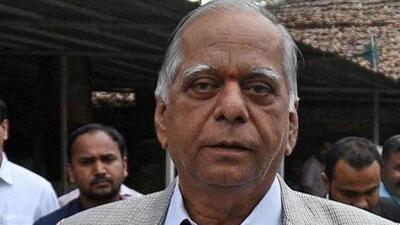 D S Kulkarni and his wife were booked for cheating and criminal breach of trust at Shivajinagar police station following complaints from investors. (HT FILE PHOTO) D S Kulkarni and his wife were booked for cheating and criminal breach of trust at Shivajinagar police station following complaints from investors. (HT FILE PHOTO)