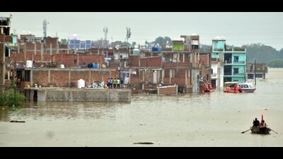 A flood-affected area in Prayagraj. (Anil Kumar Maurya/HT) A flood-affected area in Prayagraj. (Anil Kumar Maurya/HT)
