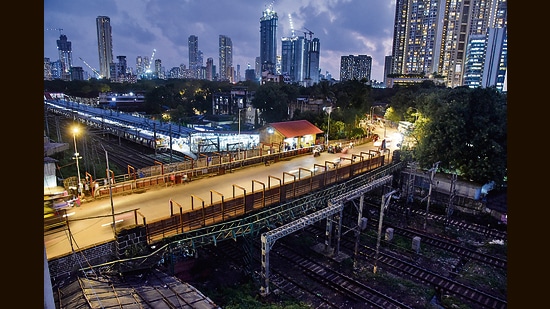 Aerial view of the rail over bridge at Chinchpokli (Bhushan Koyande/HT Photo)