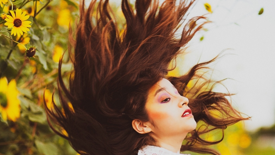 Best mild shampoos for women free of harmful chemicals: 10 soothing options