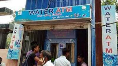 The civic body will also bear maintenance costs, including paying for electricity and water, he said. The potable water available at the ATM will be as per Bureau of Indian Standards (BIS). The water will be available from 9 am to 9pm on a daily basis. (HT PHOTO )